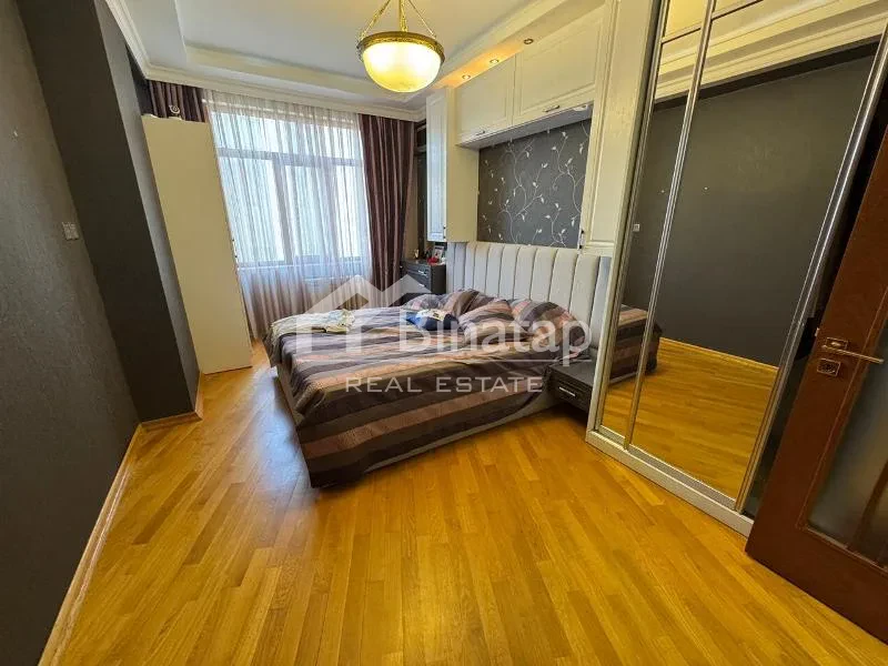 Satılır 4 otaqlı yeni tikili 125 m², İçərişəhər m. — şəkil 3