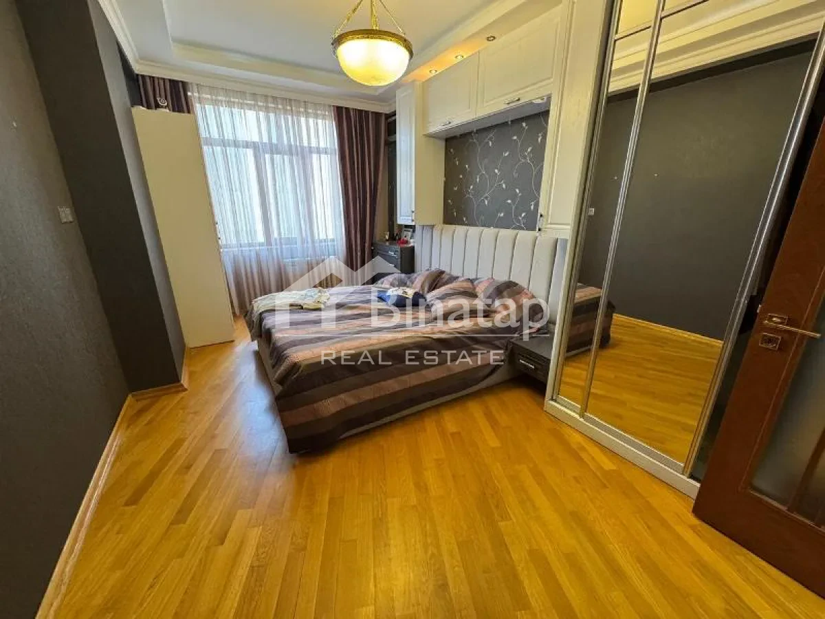 Satılır 4 otaqlı yeni tikili 125 m², İçərişəhər m. — şəkil 3
