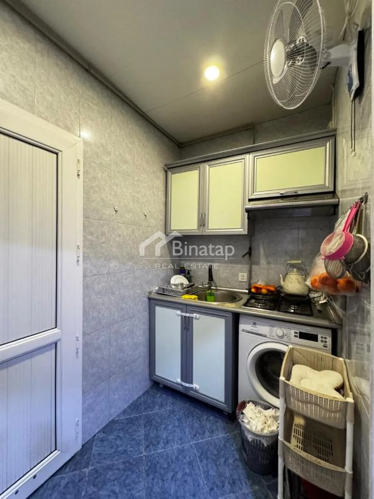 Satılır 2 otaqlı köhnə tikili 35 m², Elmlər Akademiyası m. — şəkil 8