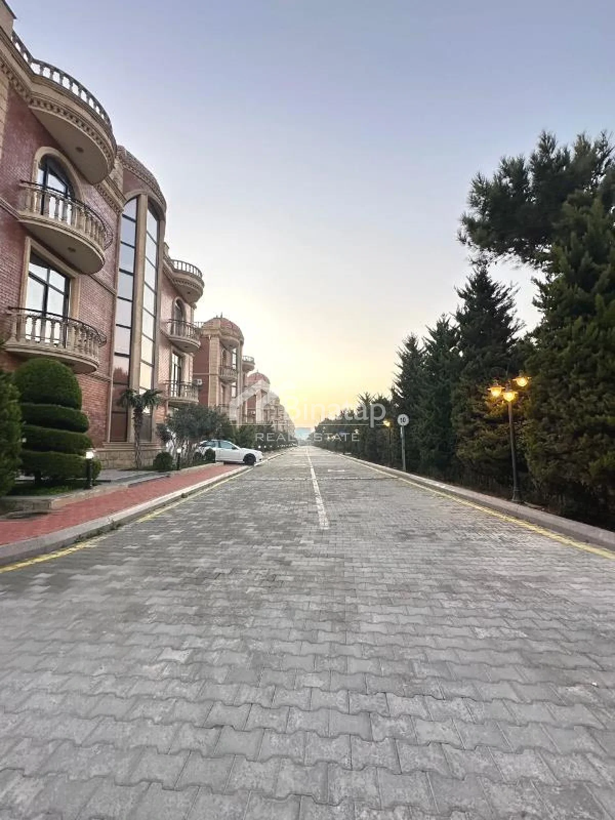 Satılır 3 otaqlı yeni tikili 136 m², İçərişəhər m. — şəkil 18