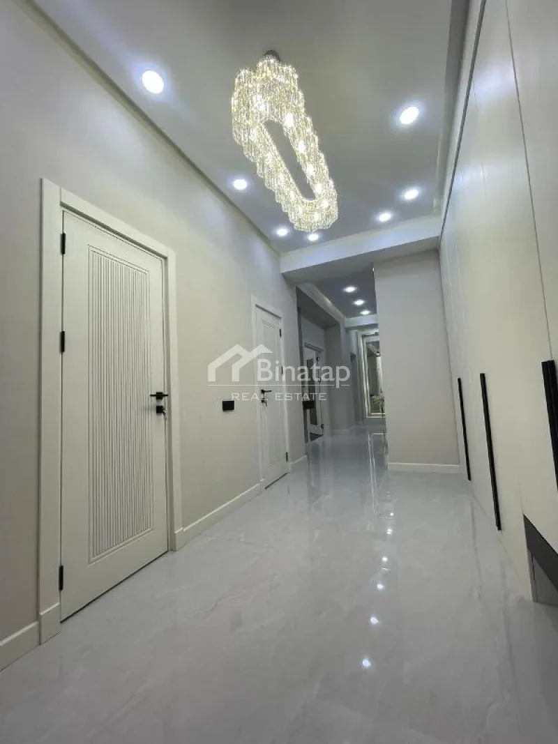 Продаётся 3-комн. новостройка 172 м², м. Элмляр Академиясы — фото 10