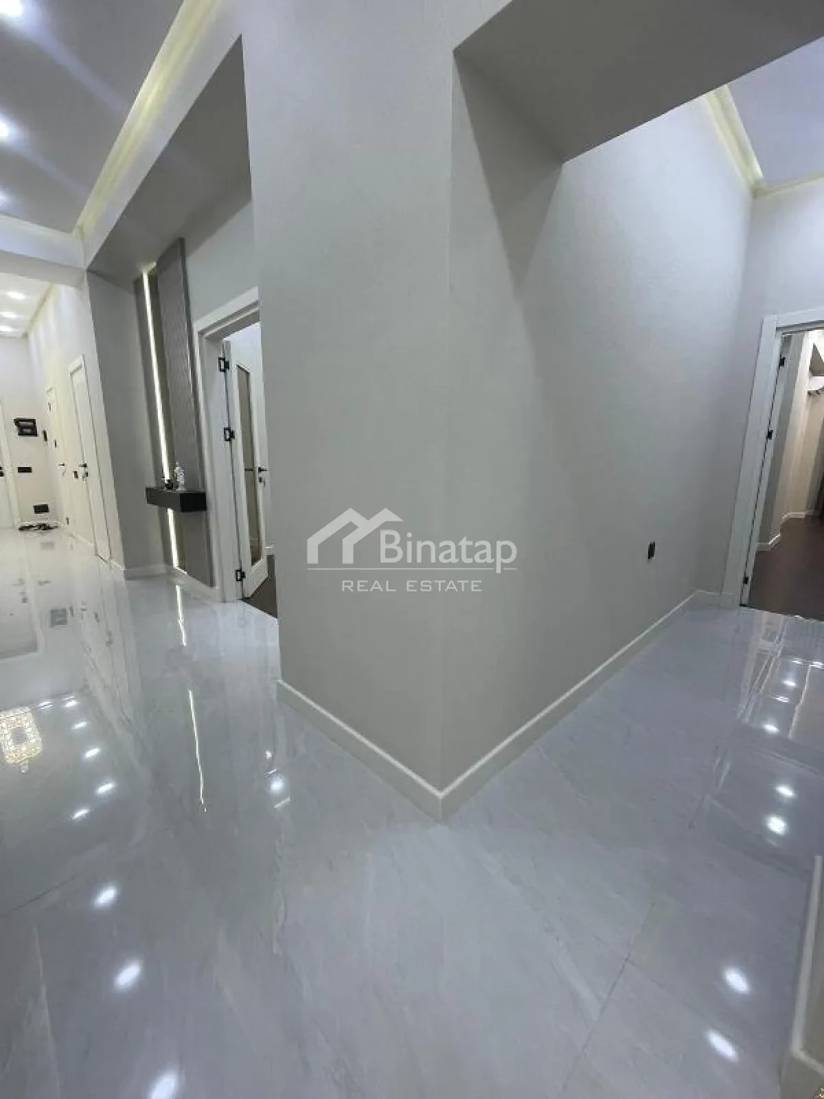 Продаётся 3-комн. новостройка 172 м², м. Элмляр Академиясы — фото 11