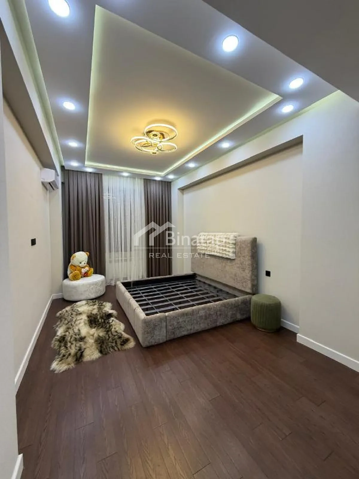 Продаётся 3-комн. новостройка 172 м², м. Элмляр Академиясы — фото 3