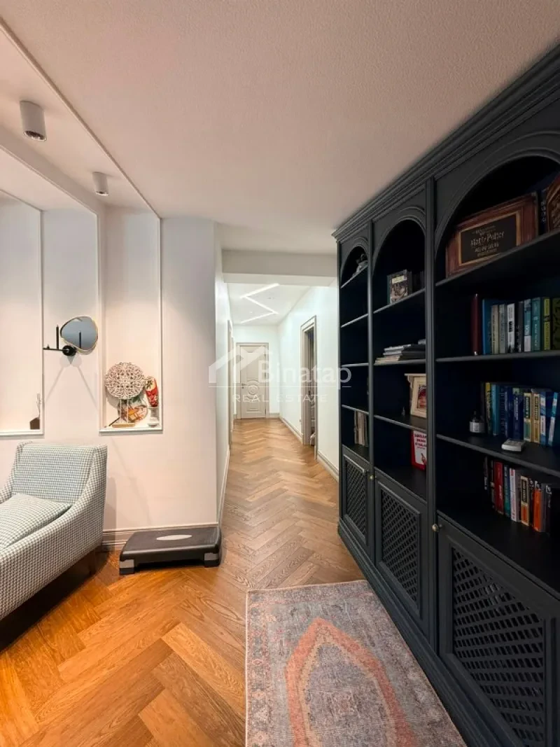 Satılır 4 otaqlı yeni tikili 300 m², 8 Noyabr m. — şəkil 7