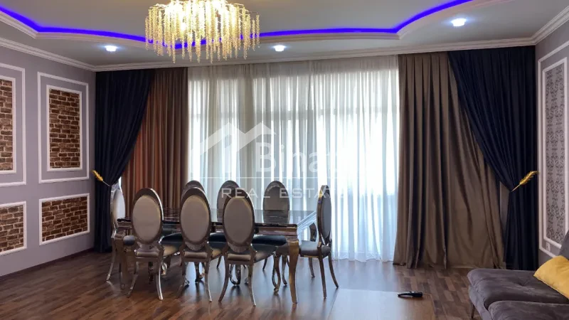 Satılır 5+ otaqlı yeni tikili 310 m², 8 Noyabr m.