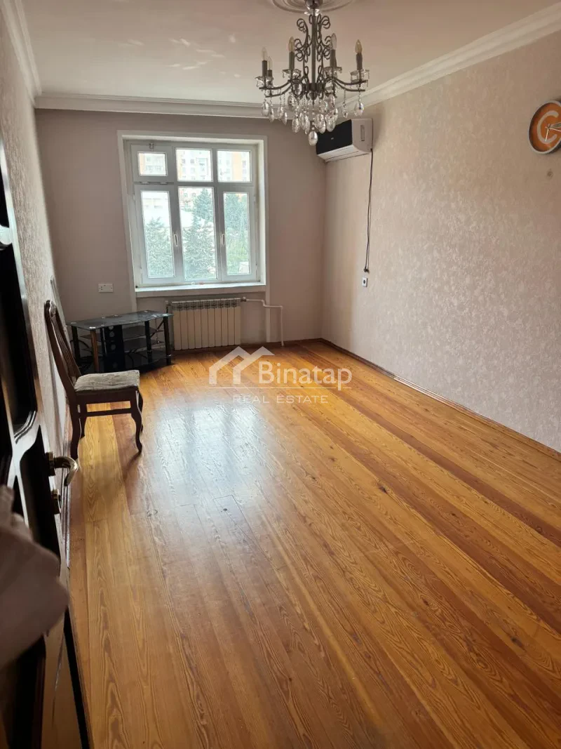 İcarəyə verilir 3 otaqlı köhnə tikili 60 m², Xalqlar Dostluğu m.