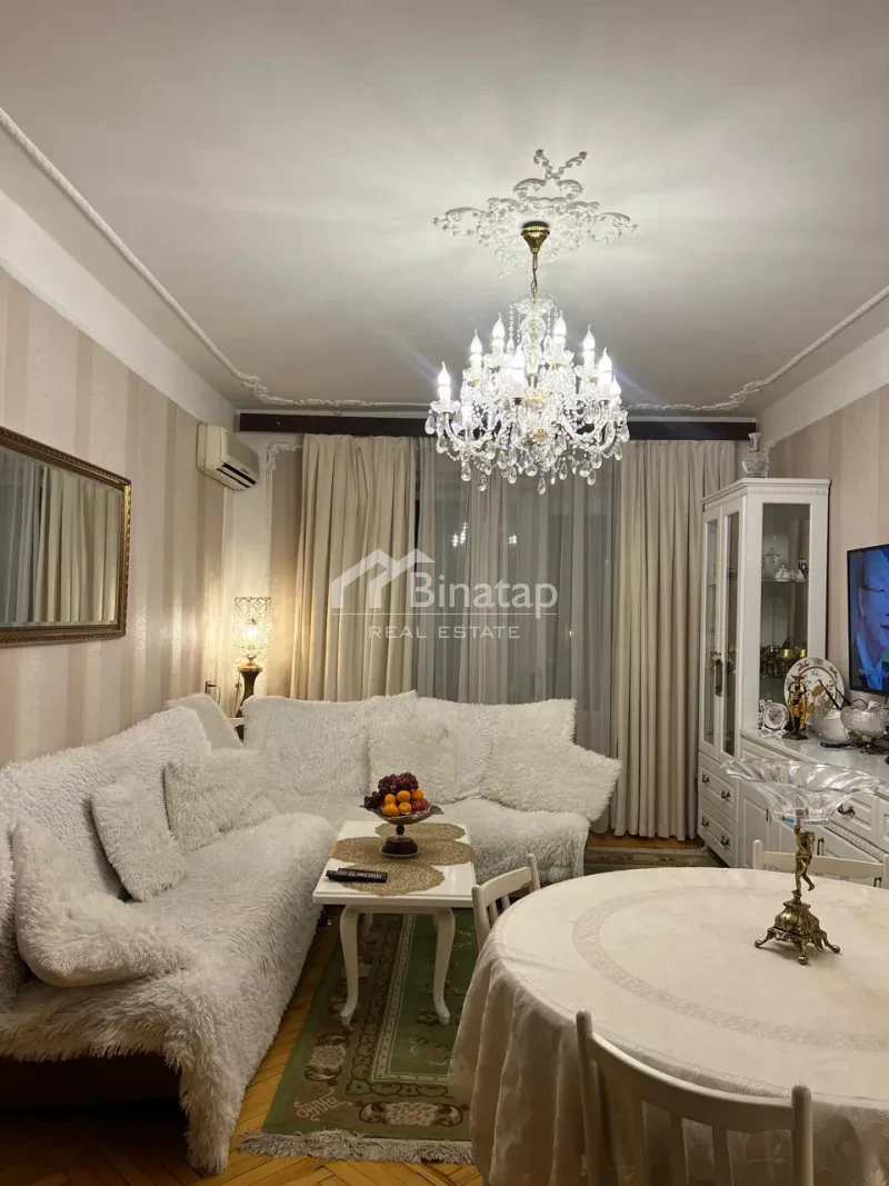Satılır 3 otaqlı köhnə tikili 70 m², Nizami m.