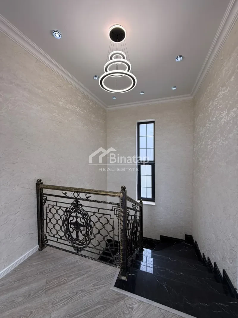 Satılır 4 otaqlı həyət evi / bağ evi 180 m², Novxanı qəs. — şəkil 10