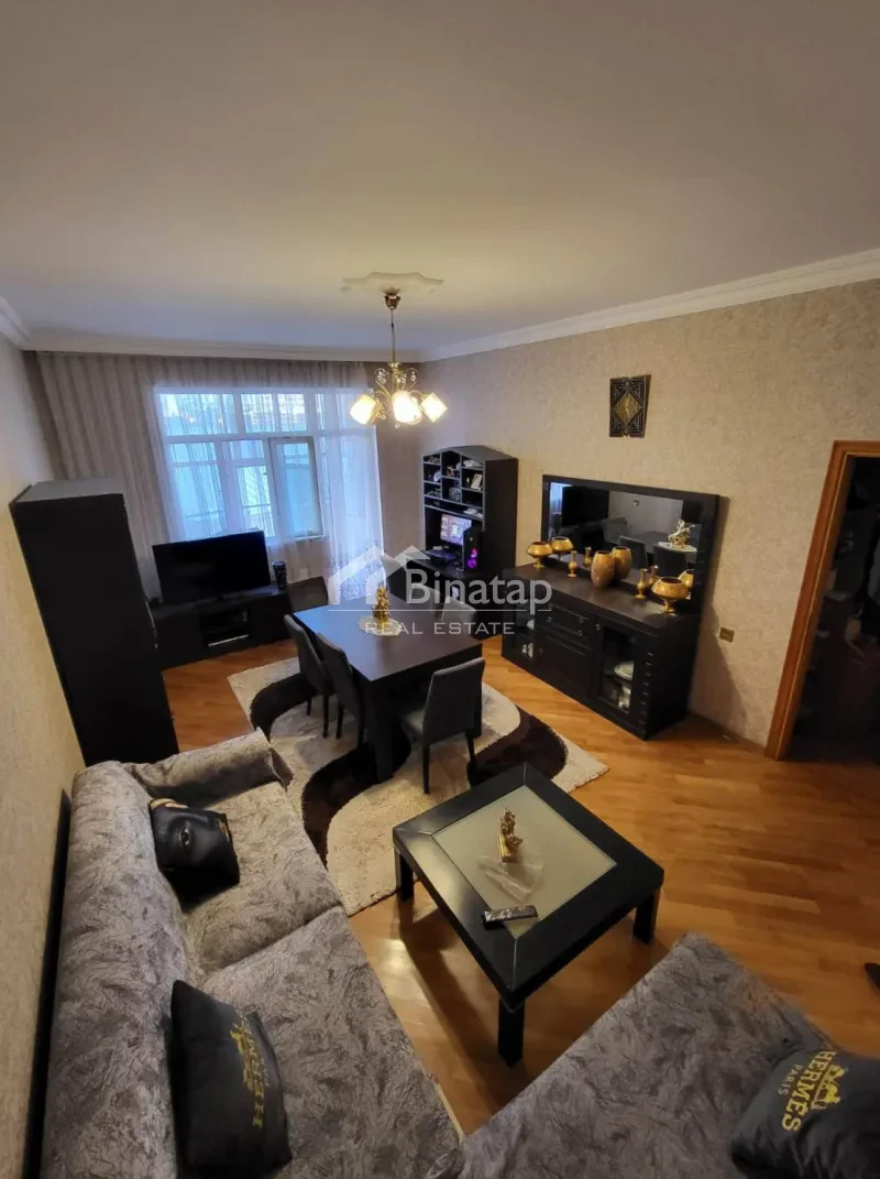Satılır 2 otaqlı yeni tikili 74 m², 28 May m.
