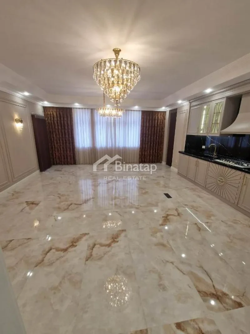 Satılır 3 otaqlı yeni tikili 110 m², 28 May m.