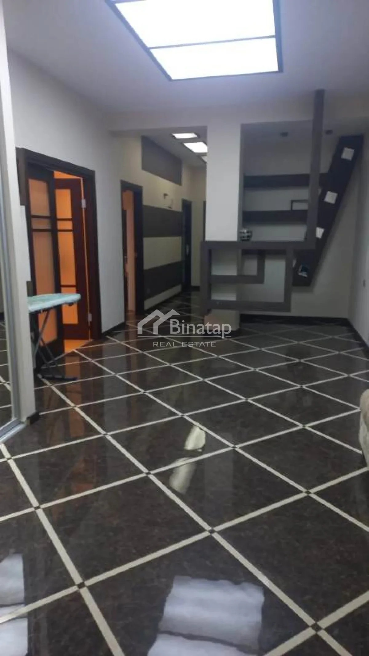 Satılır 3 otaqlı yeni tikili 136 m², 8 Noyabr m. — şəkil 10