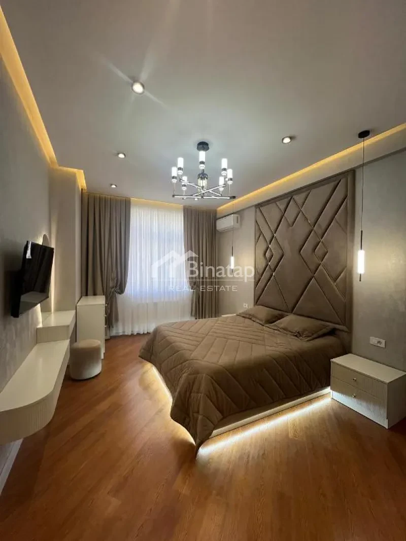 Satılır 4 otaqlı yeni tikili 145 m², 8 Noyabr m. — şəkil 4