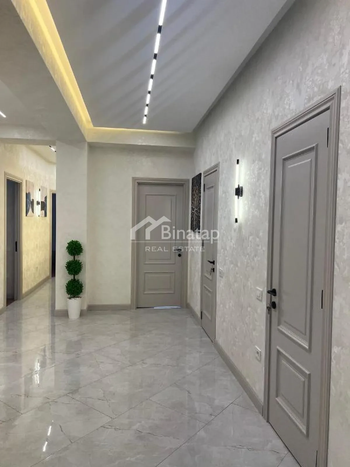 Satılır 4 otaqlı yeni tikili 145 m², 8 Noyabr m. — şəkil 18