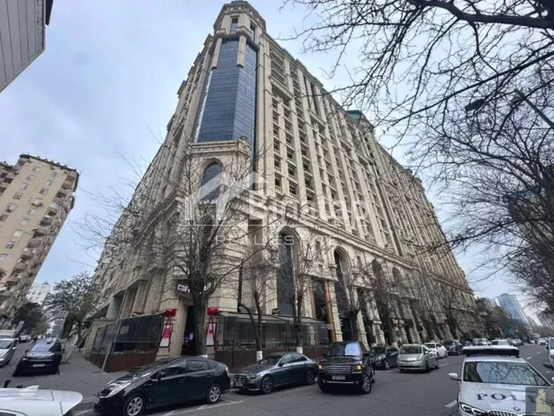 Satılır 4 otaqlı yeni tikili 229 m², 28 May m.