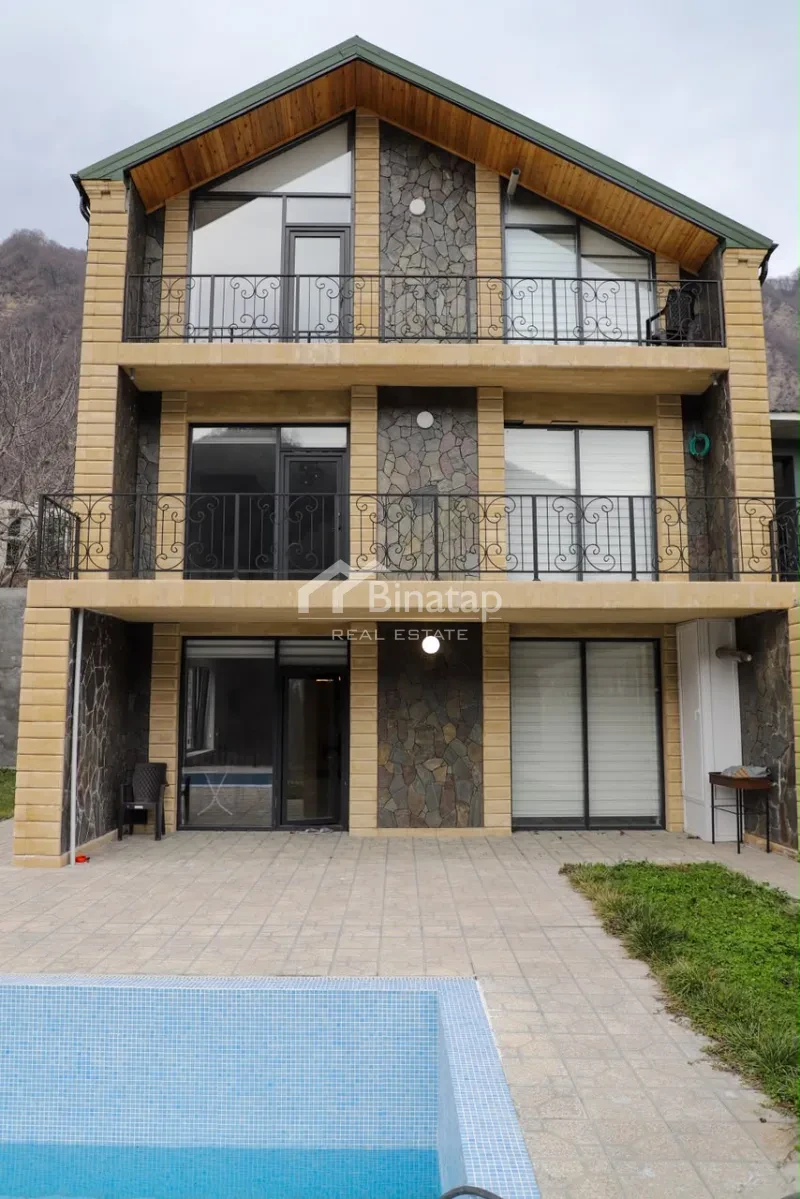 Satılır 5+ otaqlı həyət evi / bağ evi 300 m², Qax r. — şəkil 2
