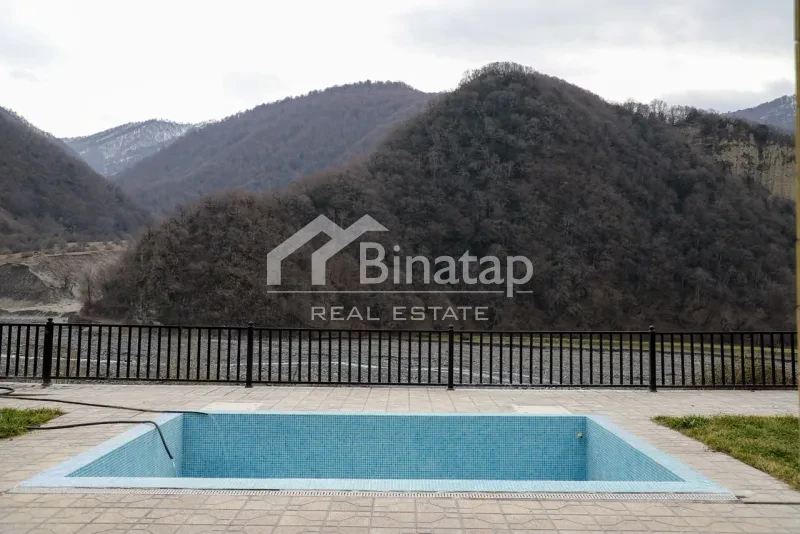 Satılır 5+ otaqlı həyət evi / bağ evi 300 m², Qax r. — şəkil 3