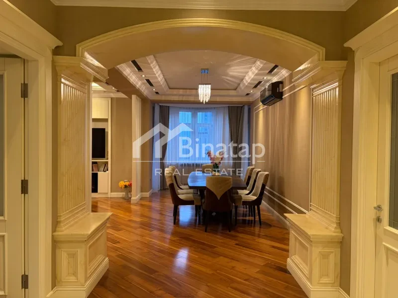 Satılır 4 otaqlı yeni tikili 180 m², Gənclik m.