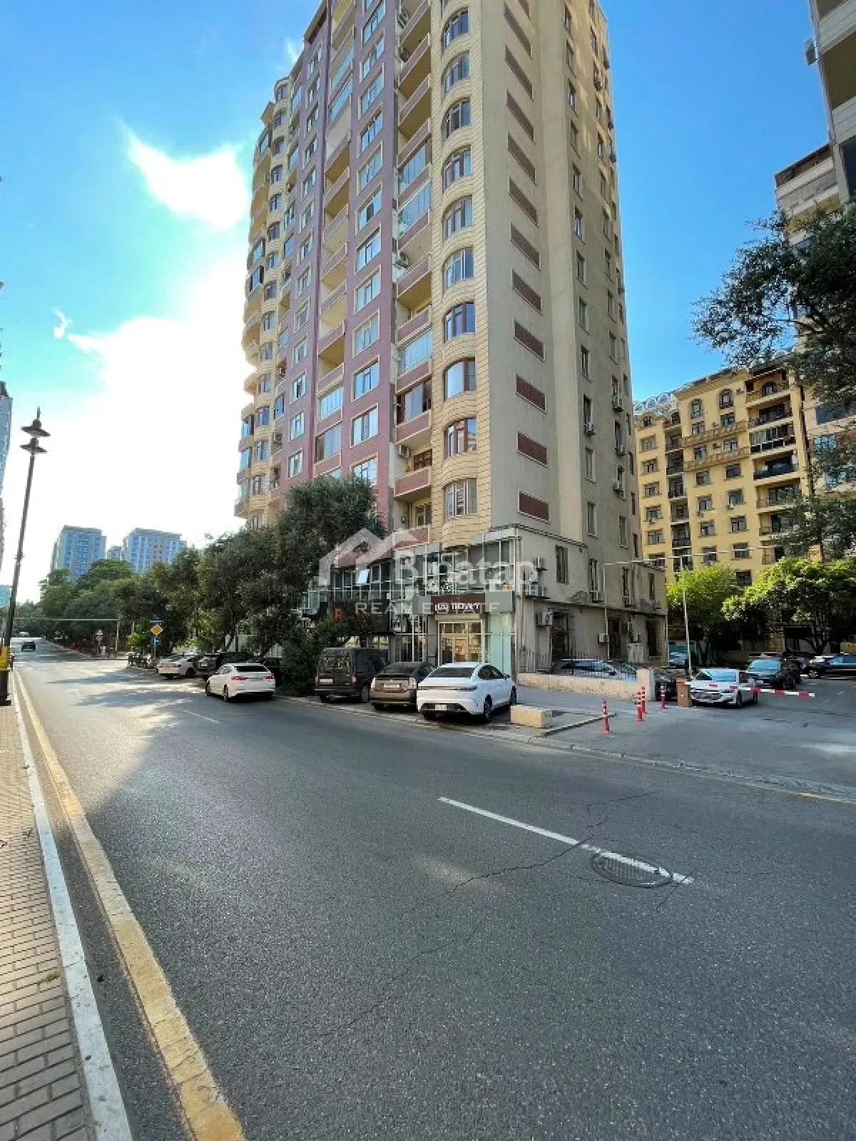 Satılır 4 otaqlı yeni tikili 180 m², Gənclik m. — şəkil 1