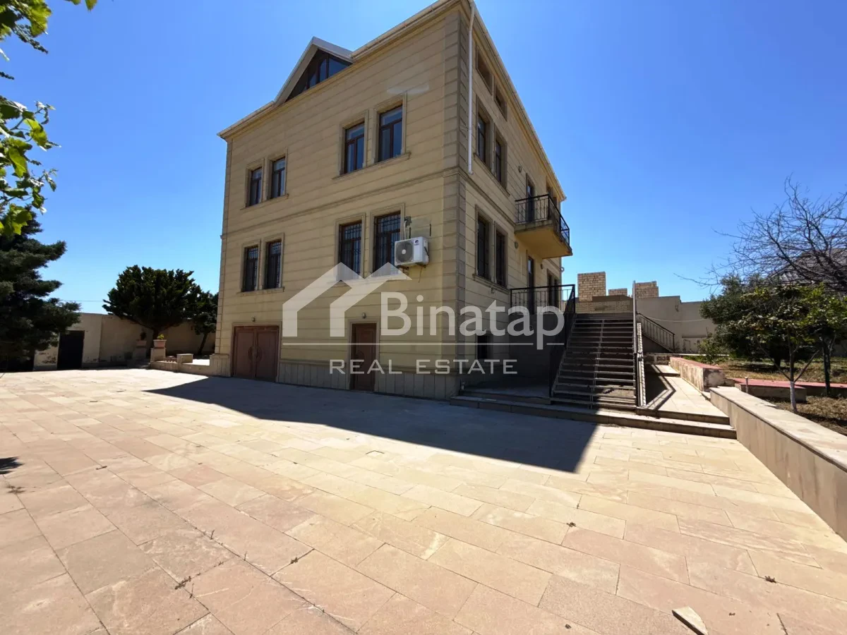 Satılır 5+ otaqlı həyət evi / bağ evi 300 m², Novxanı qəs. — şəkil 2