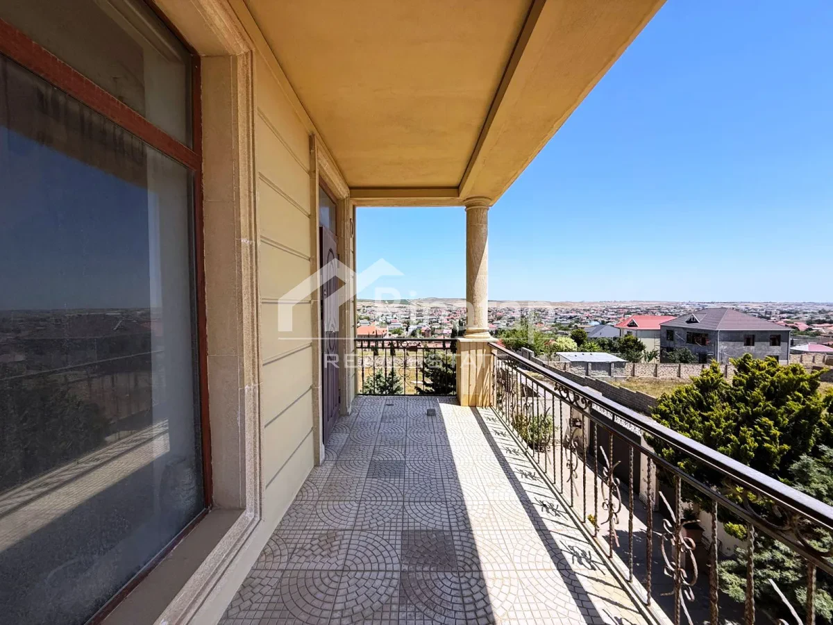 Satılır 5+ otaqlı həyət evi / bağ evi 300 m², Novxanı qəs. — şəkil 9