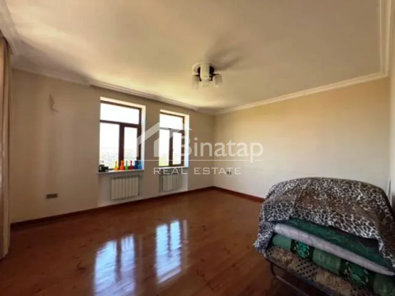 Satılır 5+ otaqlı həyət evi / bağ evi 300 m², Novxanı qəs. — şəkil 20