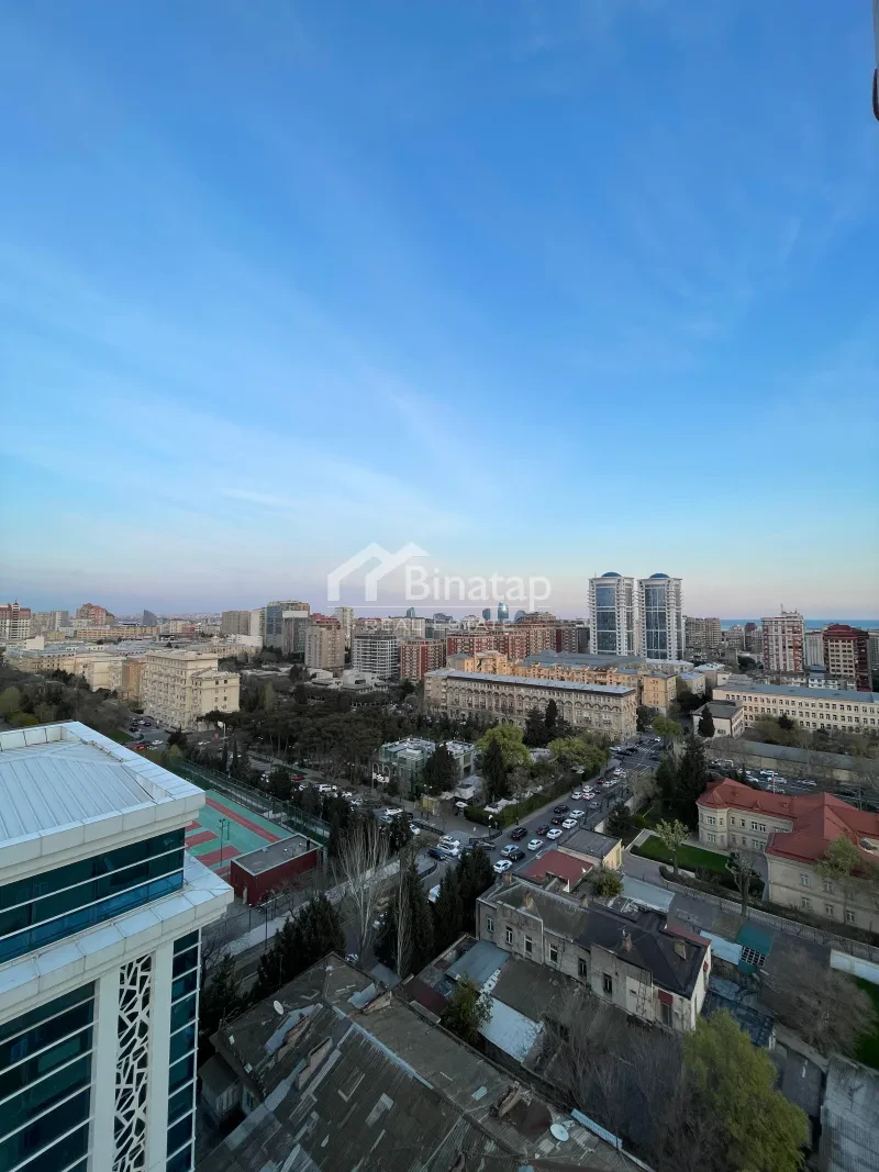 Satılır 4 otaqlı yeni tikili 196 m², Nizami m.