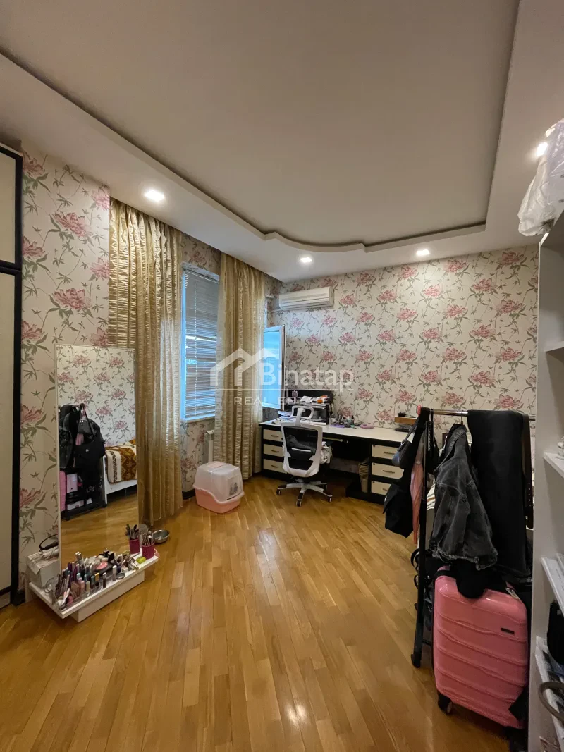 Satılır 4 otaqlı yeni tikili 196 m², Nizami m. — şəkil 4