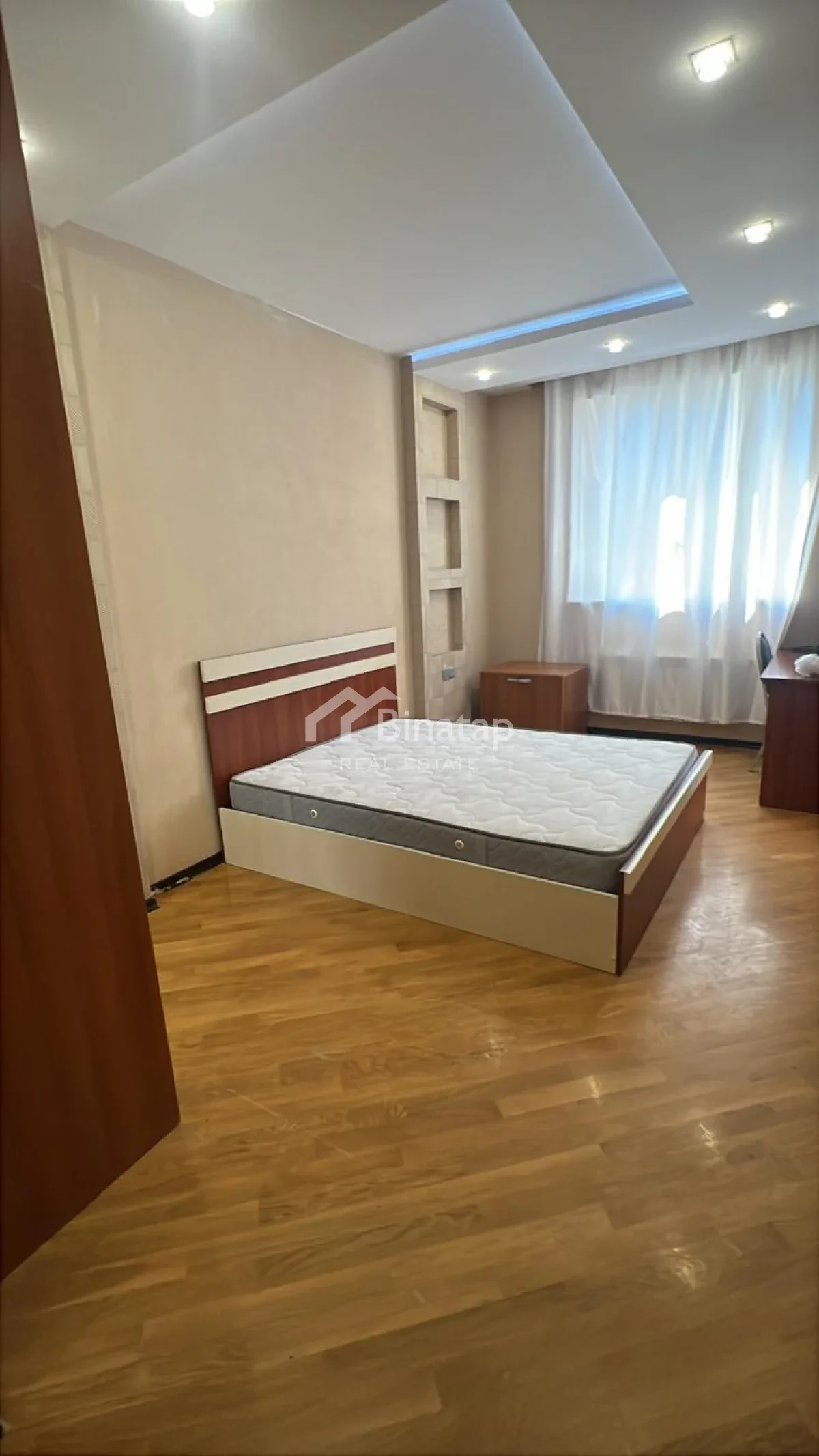 Satılır 3 otaqlı yeni tikili 147 m², 8 Noyabr m. — şəkil 6