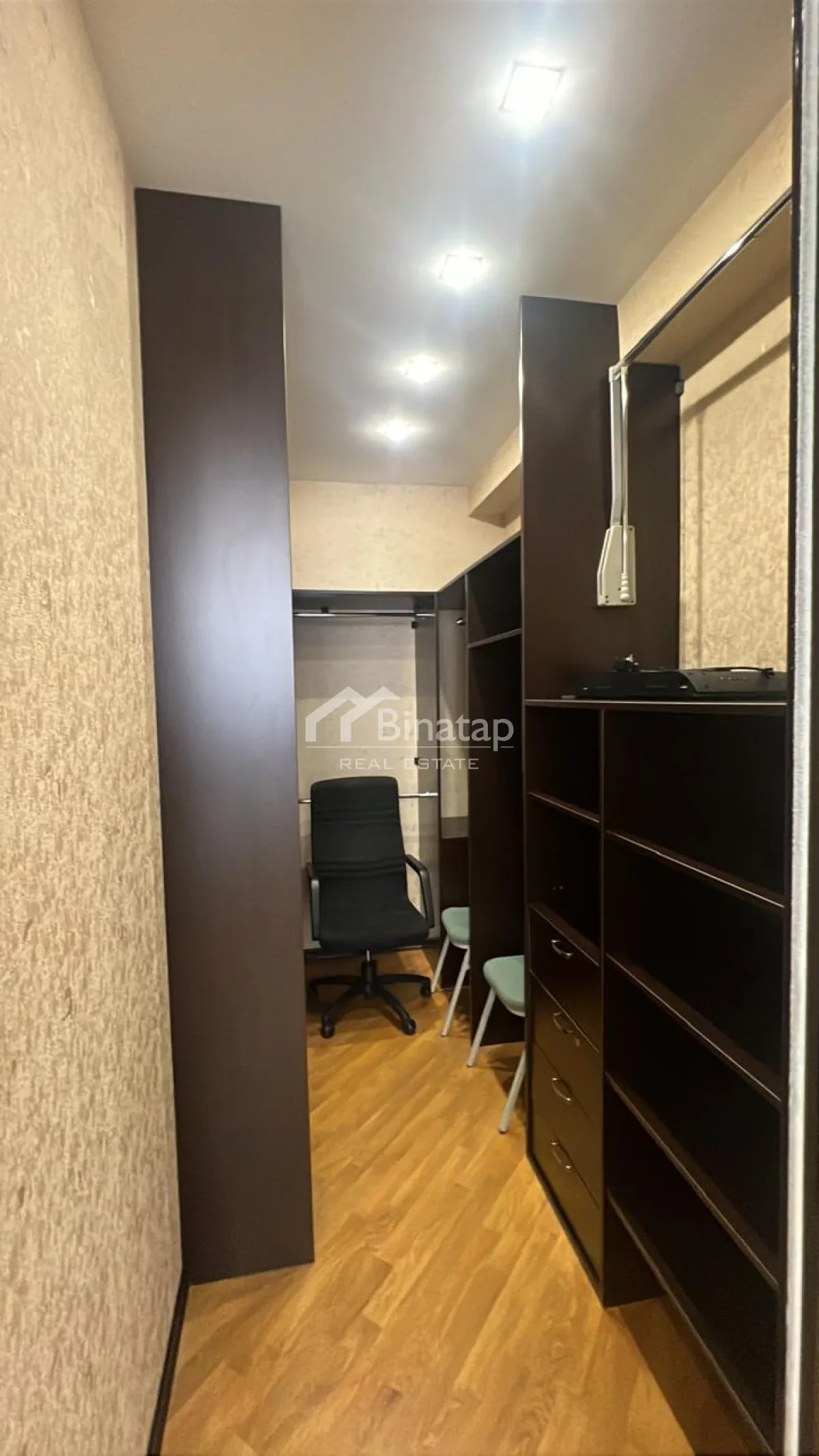 Satılır 3 otaqlı yeni tikili 147 m², 8 Noyabr m. — şəkil 17