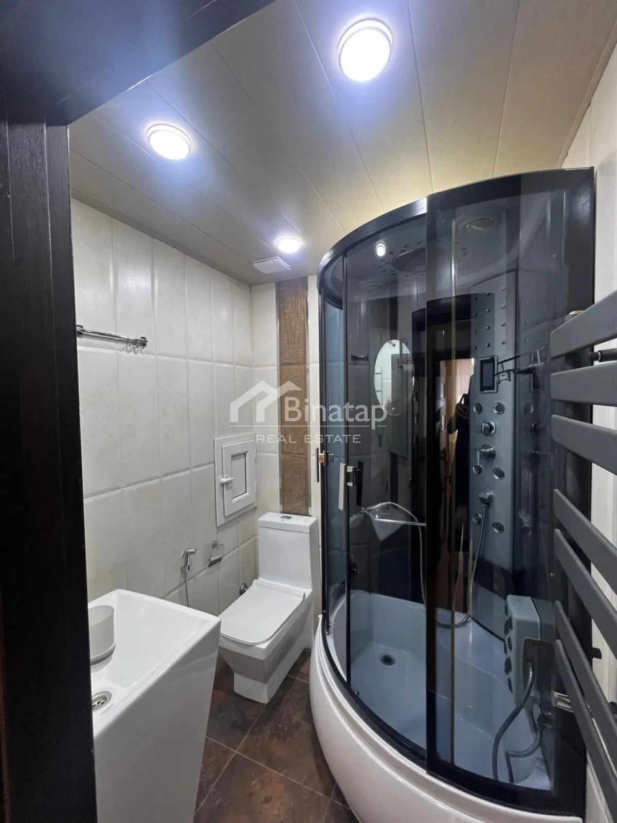 Satılır 3 otaqlı yeni tikili 147 m², 8 Noyabr m. — şəkil 18