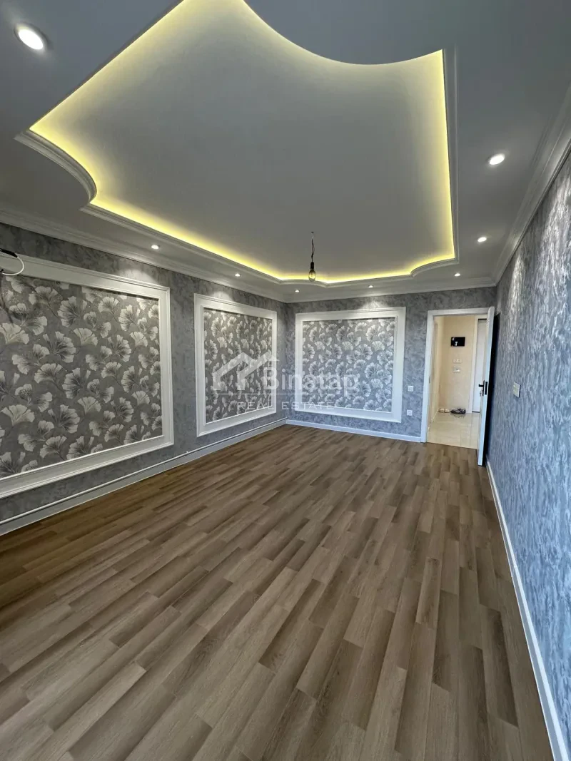 Satılır 3 otaqlı köhnə tikili 67 m², Gənclik m.