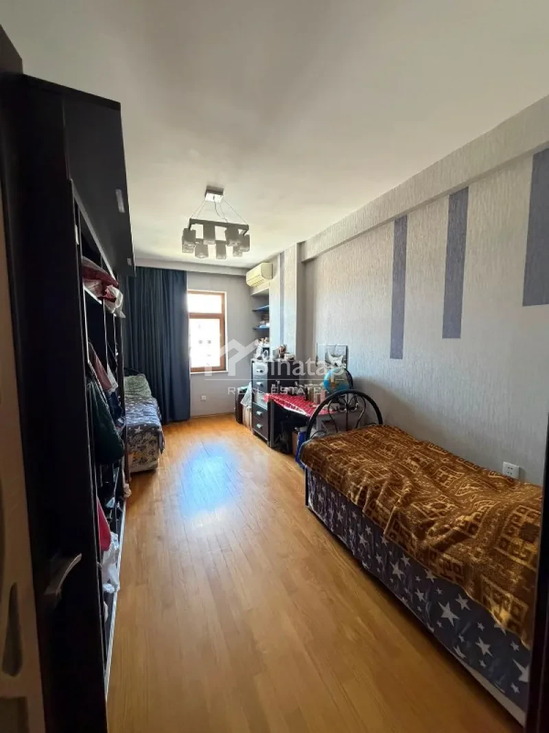 Satılır 3 otaqlı yeni tikili 138 m², 8 Noyabr m. — şəkil 2