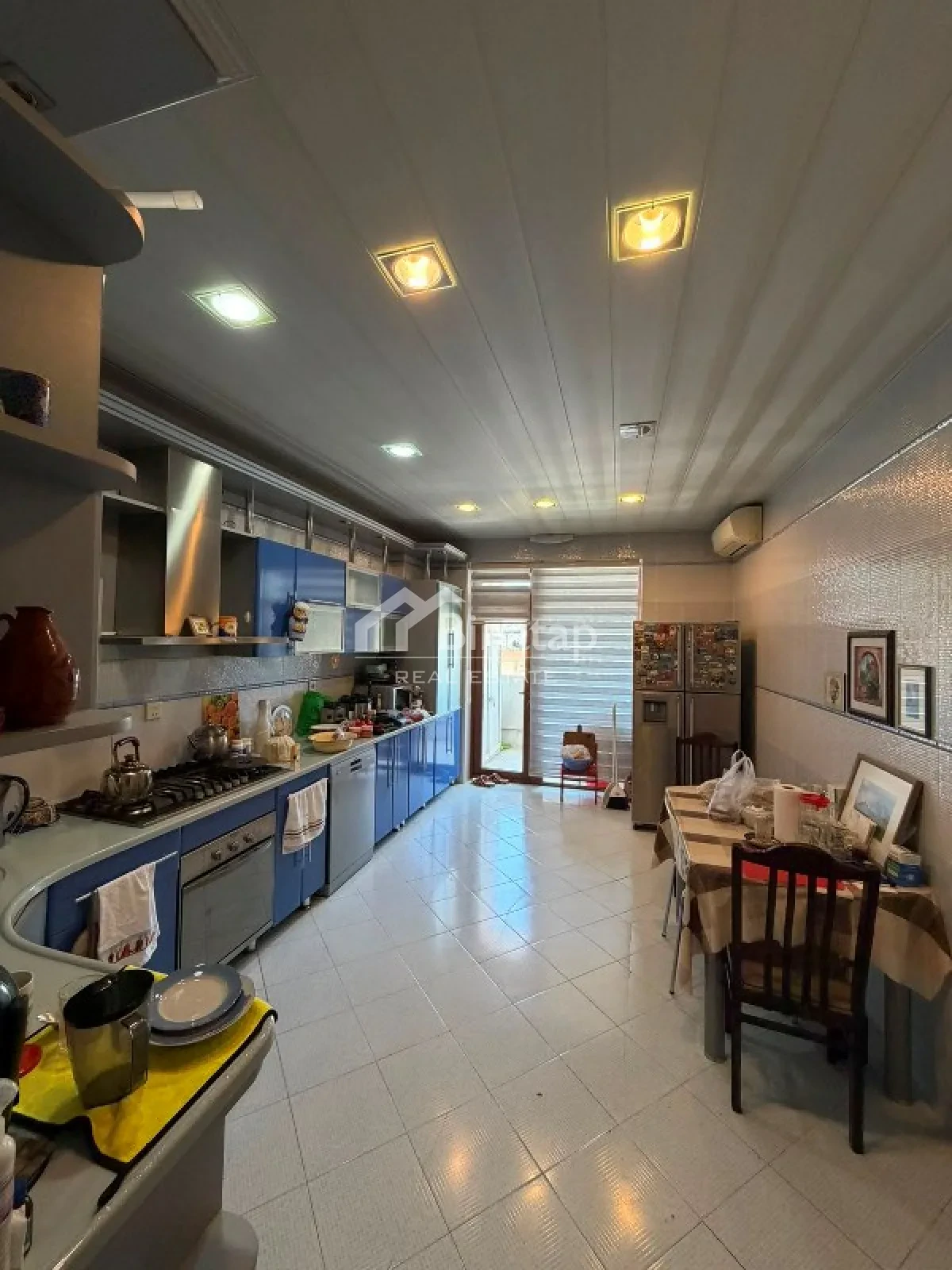 Satılır 3 otaqlı yeni tikili 138 m², 8 Noyabr m. — şəkil 4