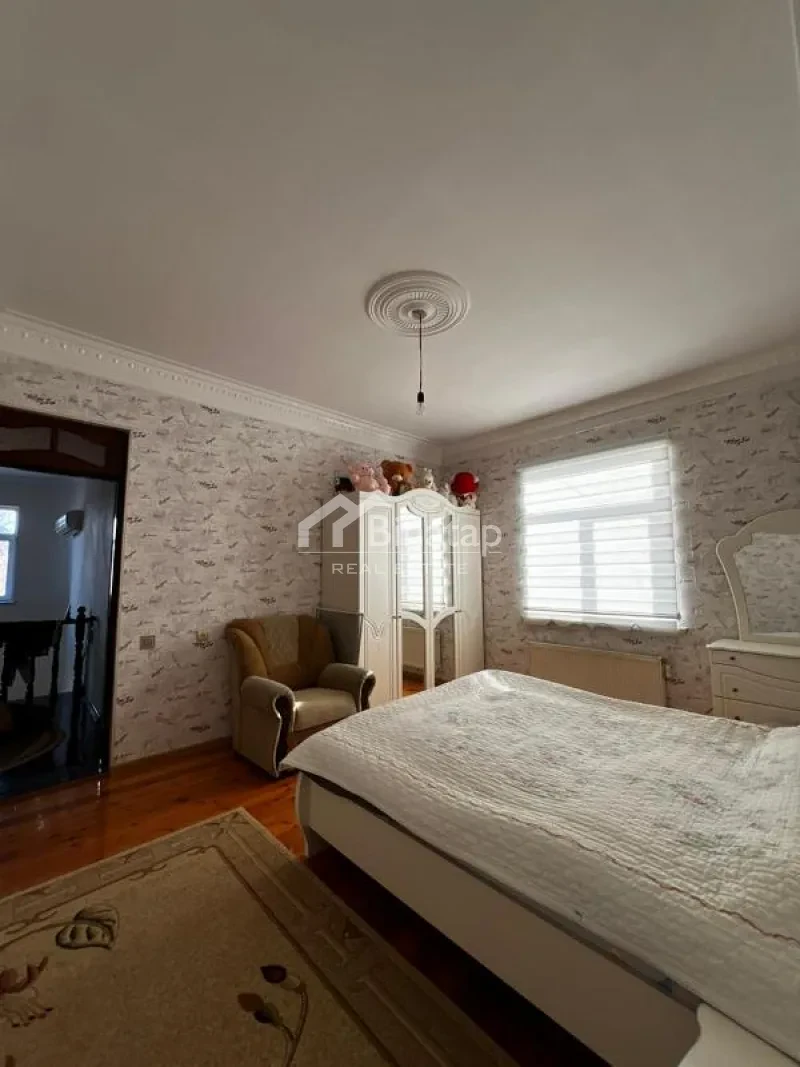 Satılır 5+ otaqlı həyət evi / bağ evi 200 m², Badamdar qəs. — şəkil 10