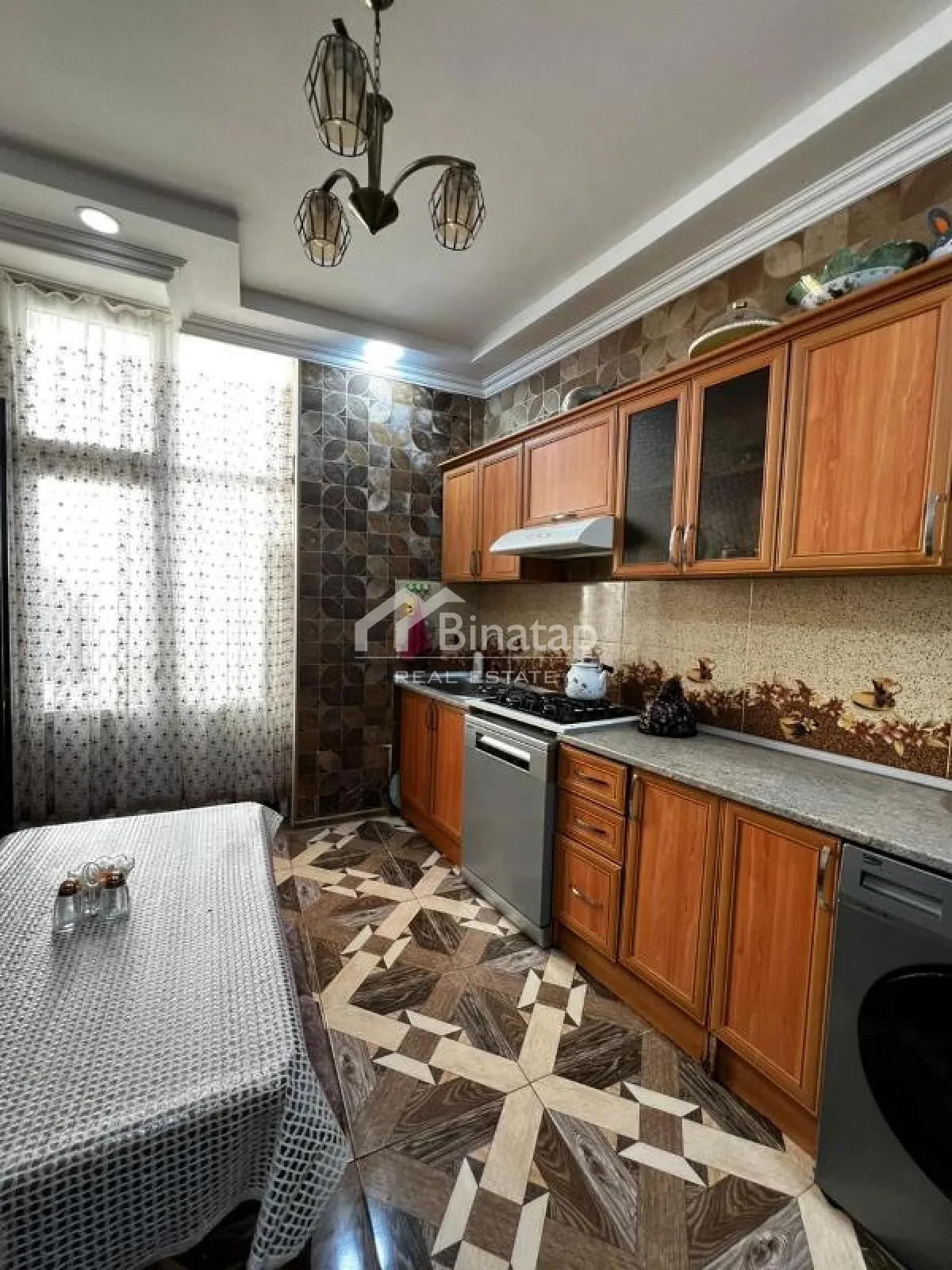 Satılır 5+ otaqlı həyət evi / bağ evi 200 m², Badamdar qəs. — şəkil 16