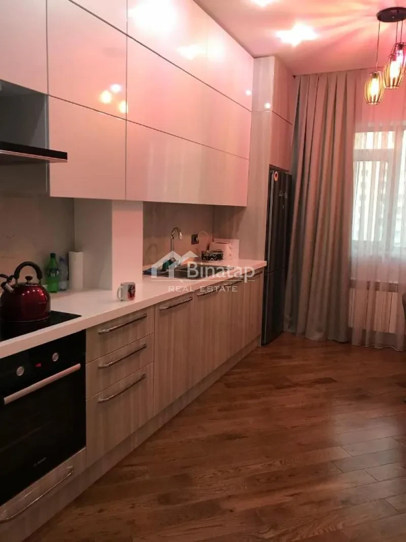 Satılır 3 otaqlı yeni tikili 105 m², 28 May m. — şəkil 13