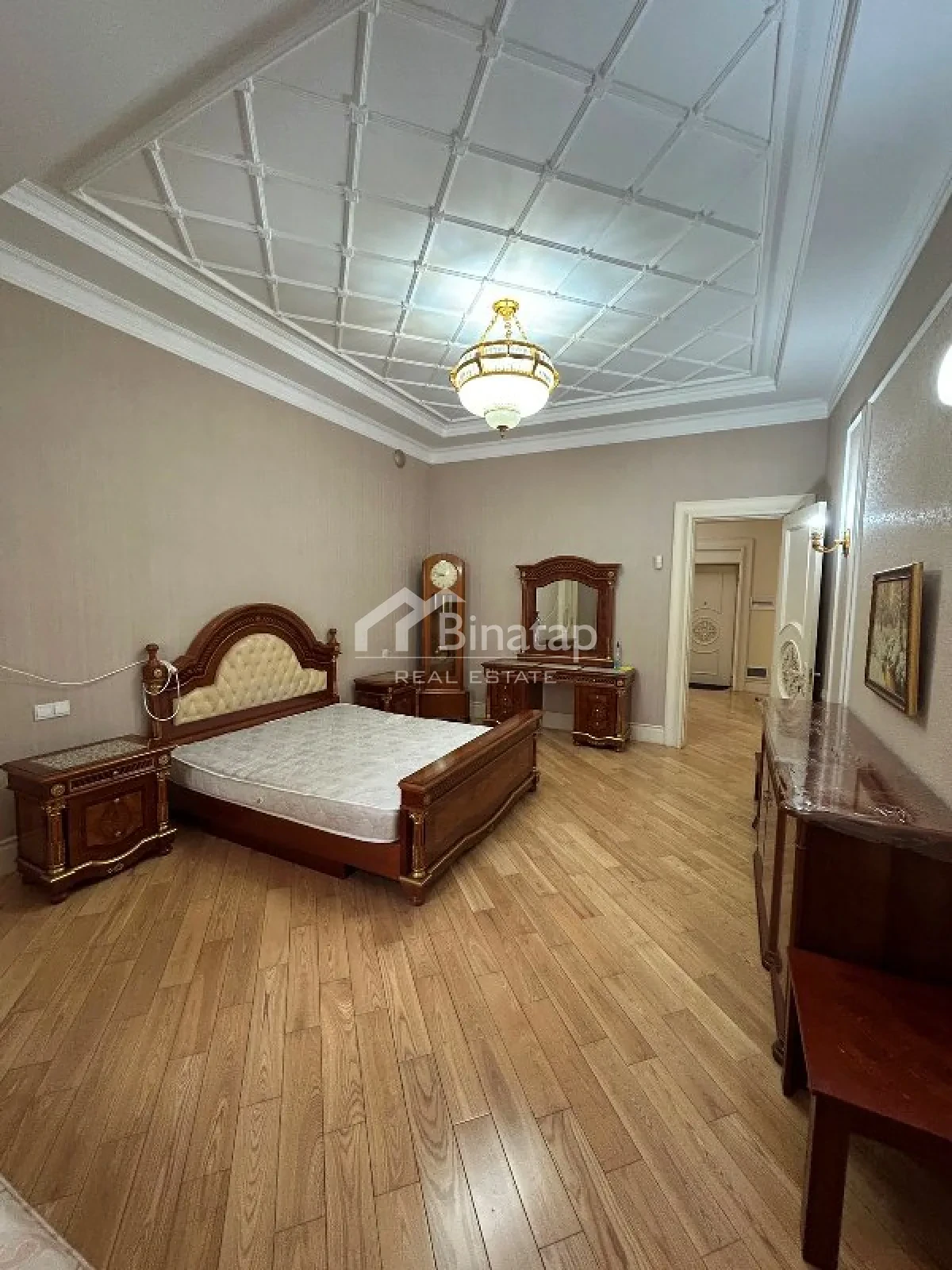 İcarəyə verilir 4 otaqlı köhnə tikili 200 m², İçərişəhər m. — şəkil 6