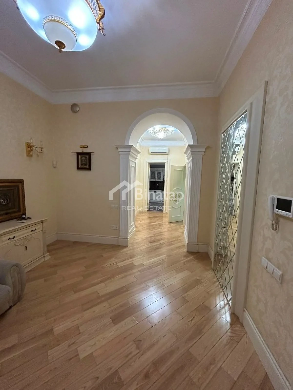 İcarəyə verilir 4 otaqlı köhnə tikili 200 m², İçərişəhər m. — şəkil 10