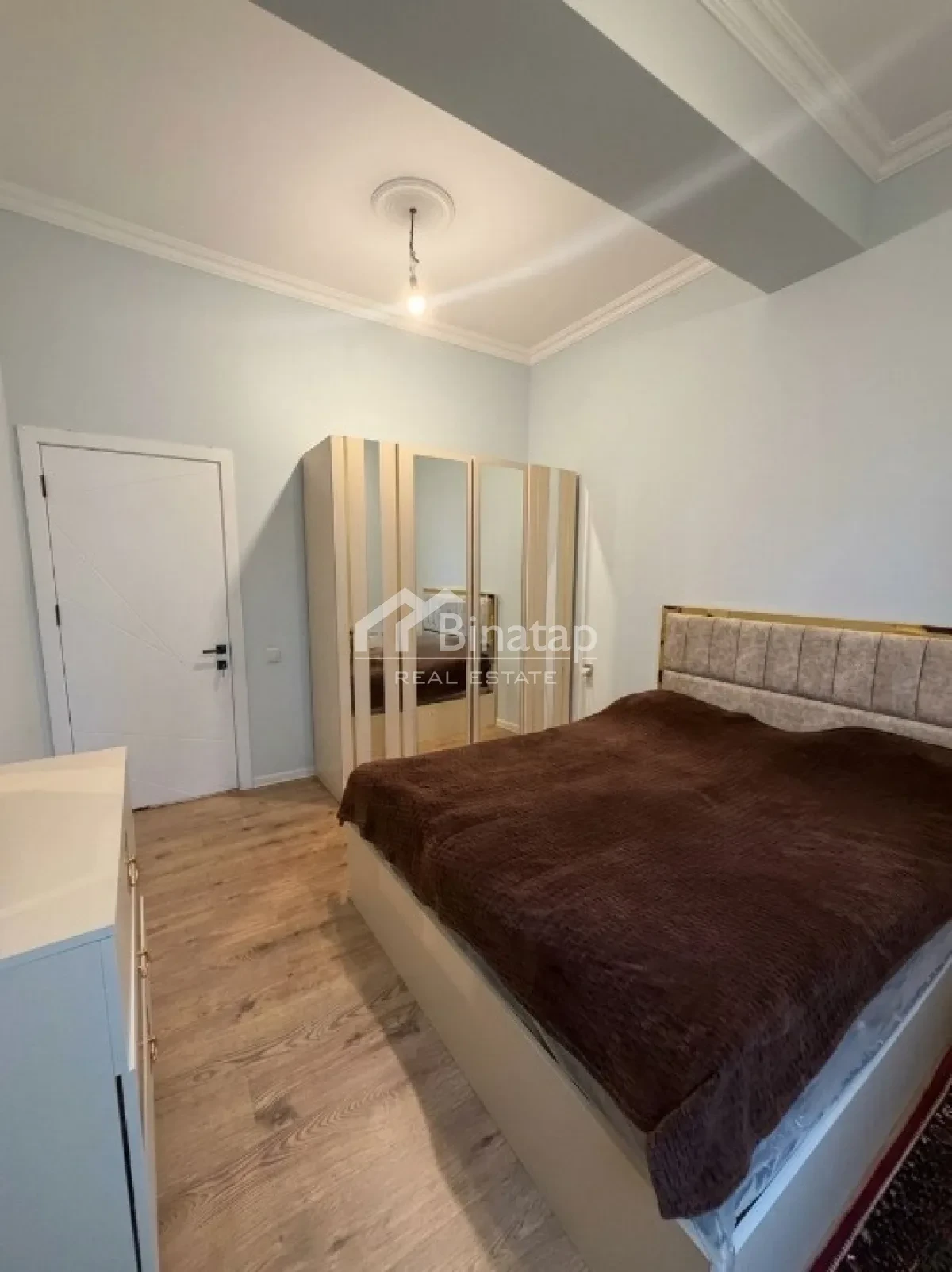 Satılır 4 otaqlı yeni tikili 130 m², 8 Noyabr m. — şəkil 8