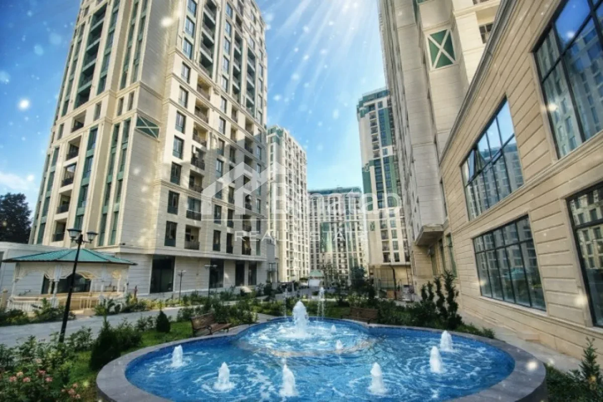 Продаётся 2-комн. новостройка 94 м², м. Гянджлик — фото 1