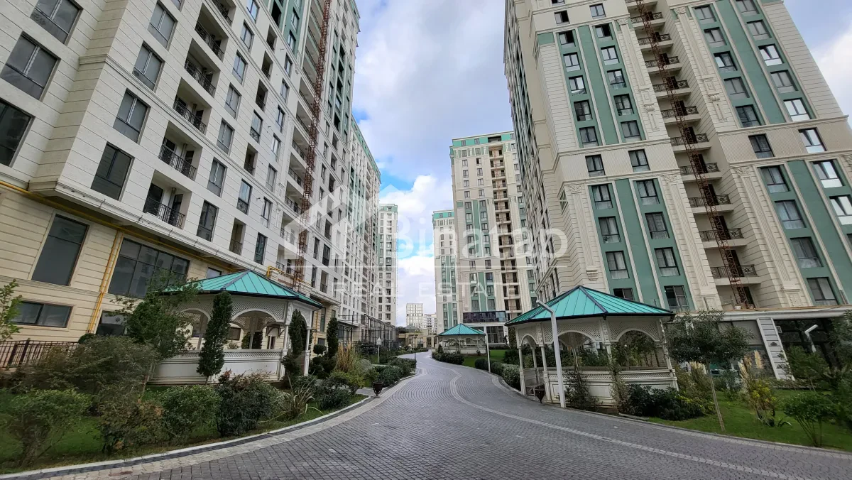 Продаётся 2-комн. новостройка 94 м², м. Гянджлик — фото 2