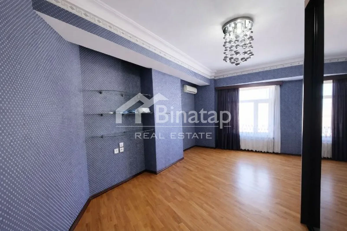 Продаётся 3-комн. новостройка 157 м², м. Элмляр Академиясы — фото 3
