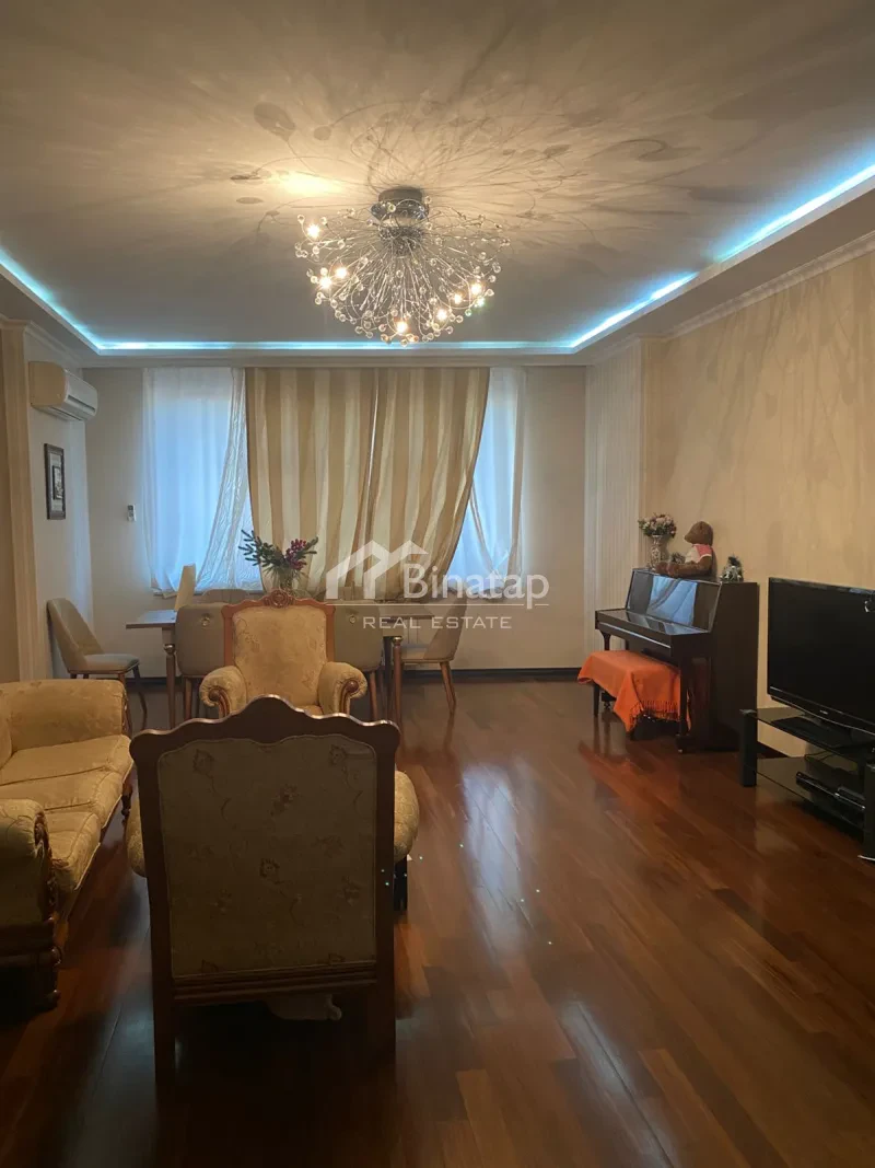Satılır 4 otaqlı yeni tikili 170 m², Gənclik m.