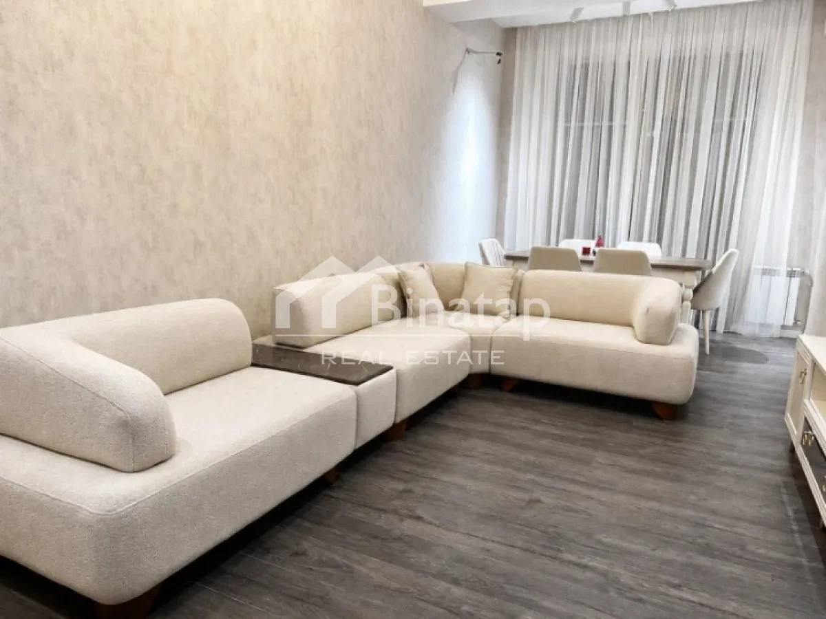 Satılır 2 otaqlı yeni tikili 68 m², 28 May m. — şəkil 2