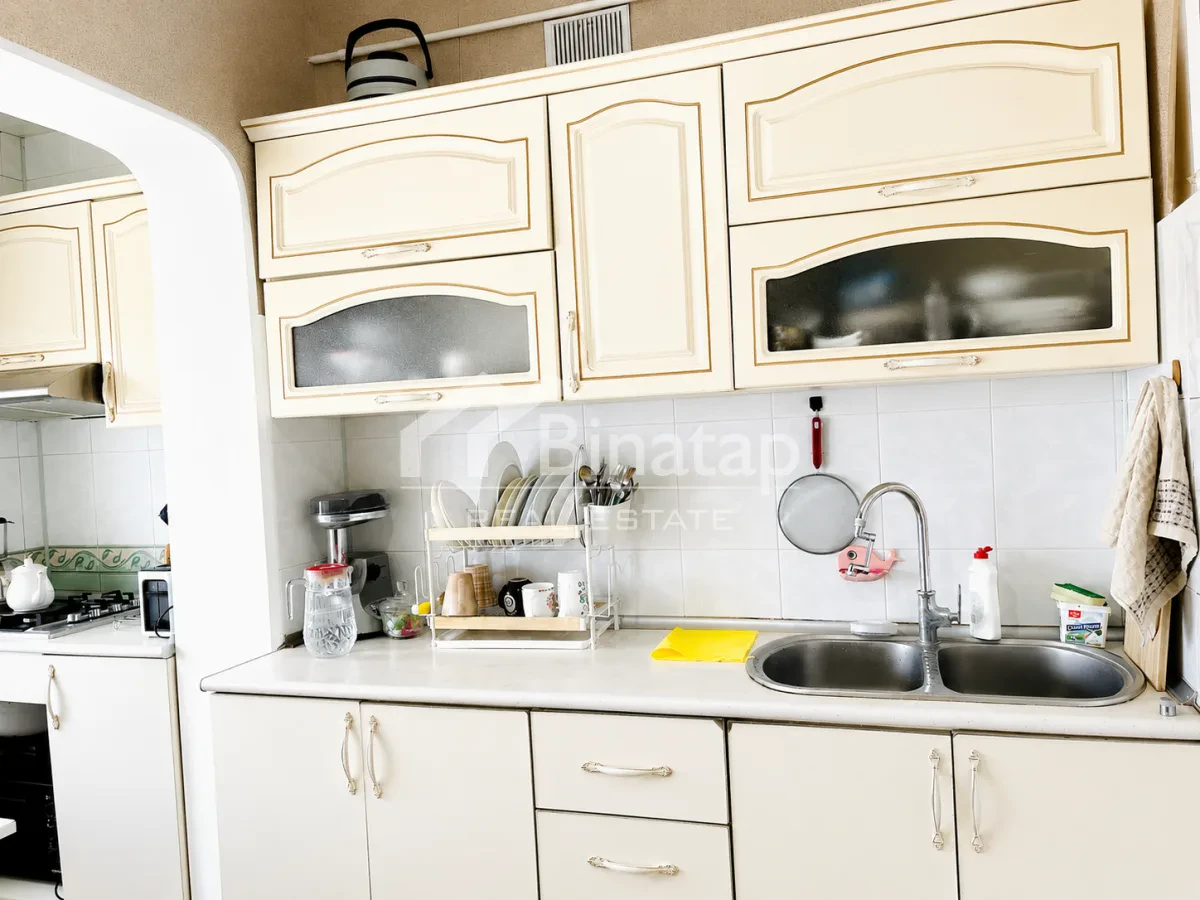 Satılır 3 otaqlı köhnə tikili 85 m², 9-cu mikrorayon qəs. — şəkil 8