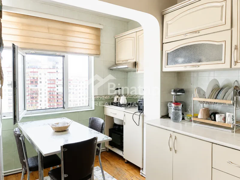 Satılır 3 otaqlı köhnə tikili 85 m², 9-cu mikrorayon qəs. — şəkil 9