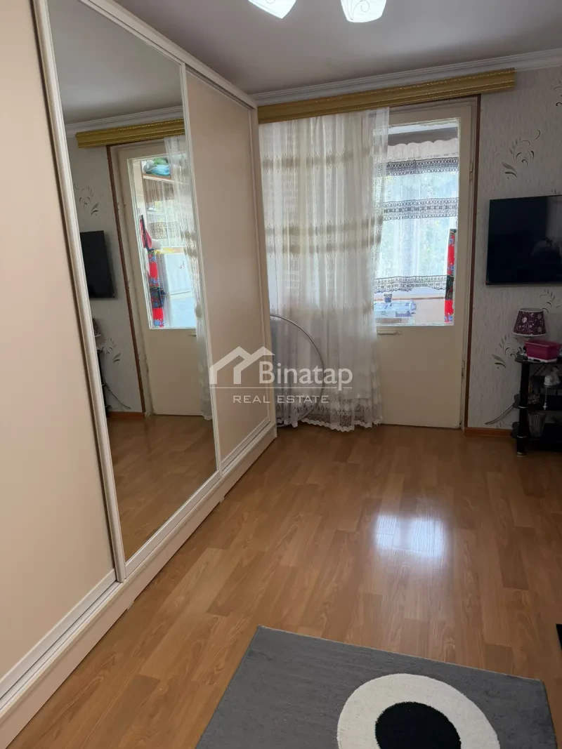 Satılır 2 otaqlı köhnə tikili 35 m², Neftçilər m.
