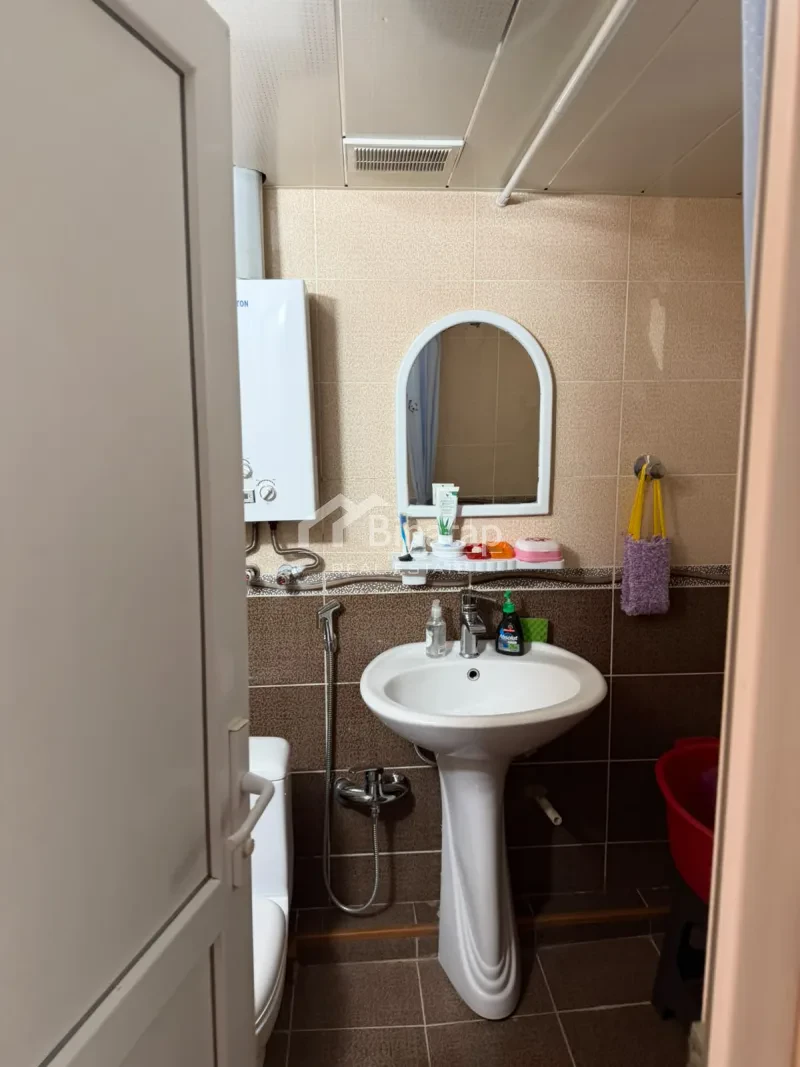 Satılır 2 otaqlı köhnə tikili 35 m², Neftçilər m. — şəkil 7