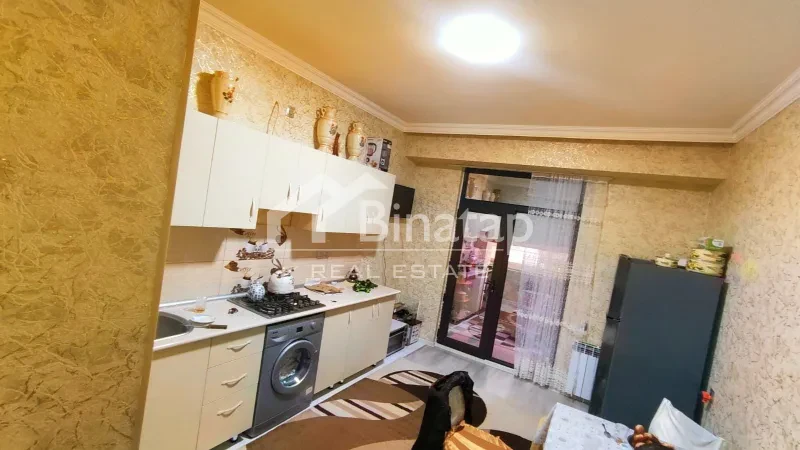Satılır 2 otaqlı yeni tikili 90 m², 28 May m. — şəkil 3