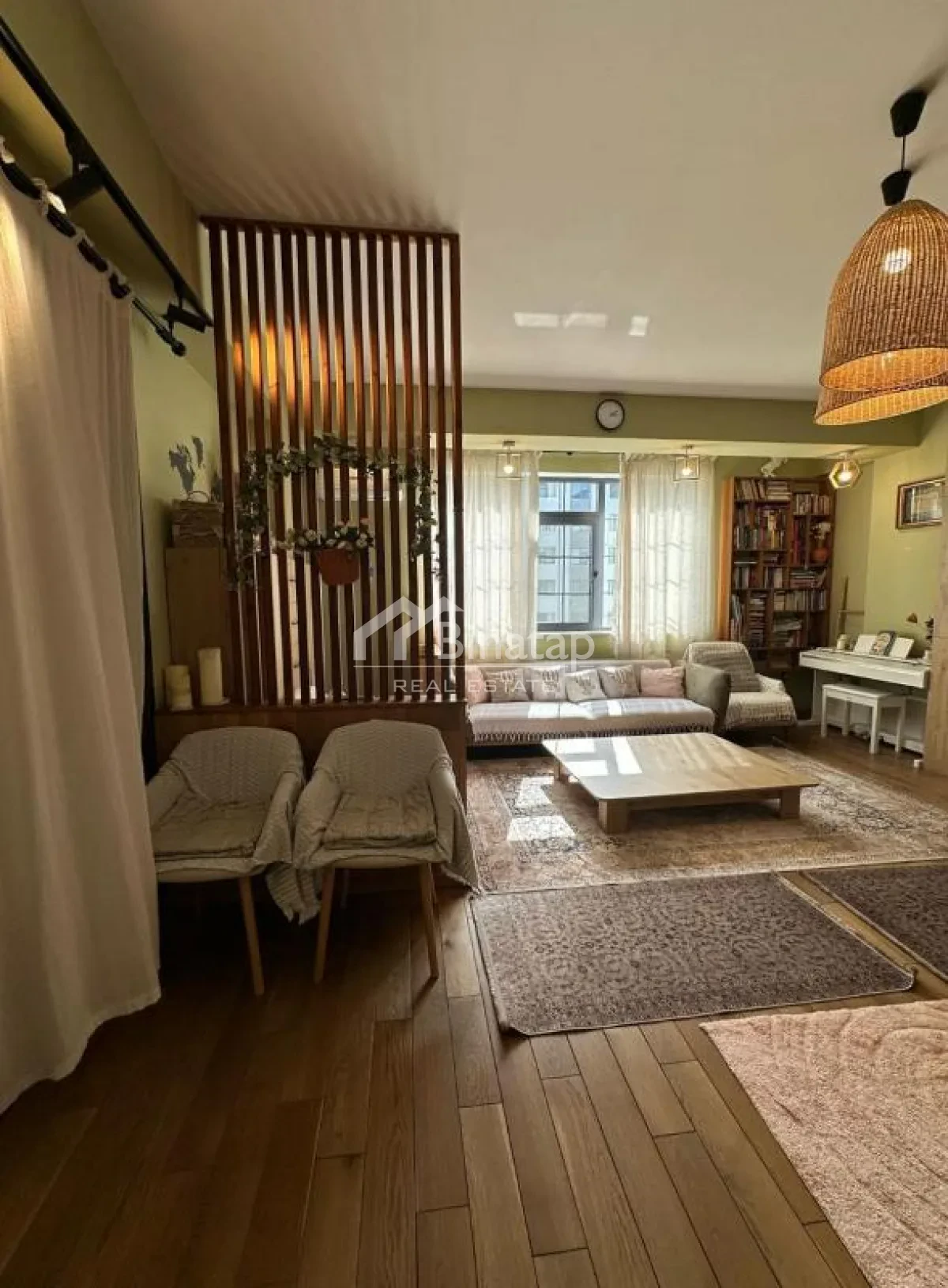 Satılır 4 otaqlı yeni tikili 138 m², 8 Noyabr m. — şəkil 2